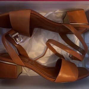 Vince Camuto Tan Women's Sandals